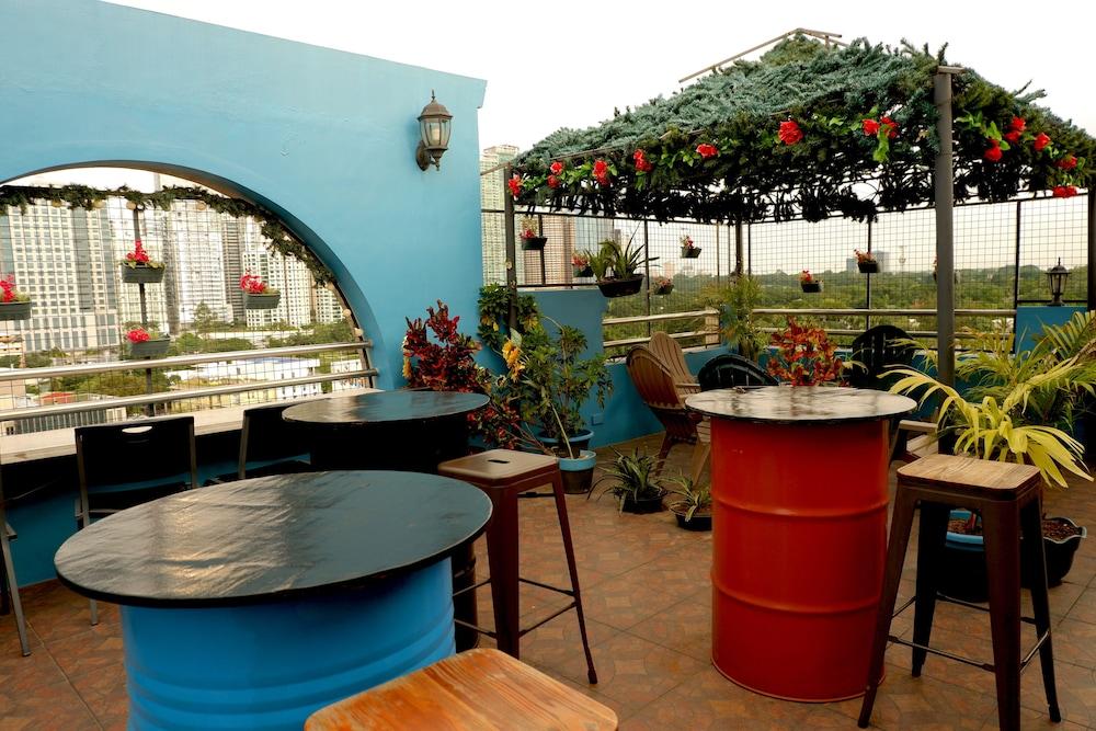 The Fort Budget Hotel- Bonifacio Global City Makati City Exterior photo